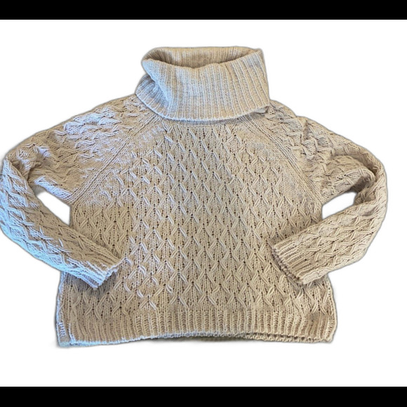 Moon & Madison Sweater Size XS Beige Cream Color Turtleneck Unique Cable Knit - Picture 2 of 10
